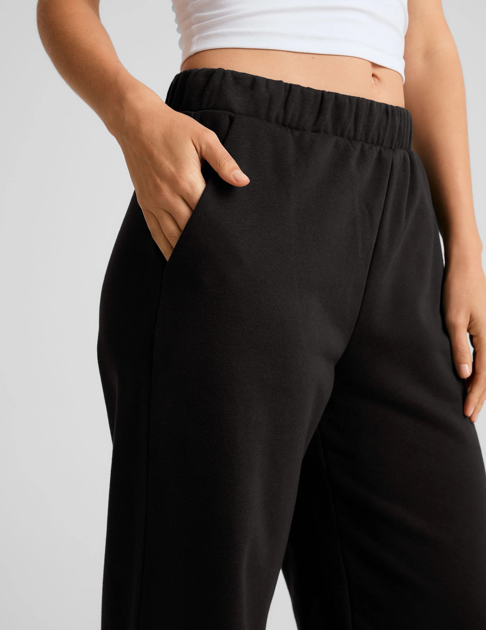 Beyond Yoga Open Ended Mid Rise Wide Leg Pant