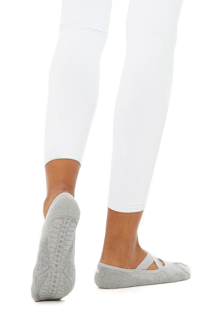 Alo Yoga Pivot Barre Sock – Centre Stage Dancewear Ltd.
